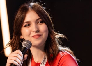 Suzon Chartier - Illustratrice - Silky heaven Co-créatrice de Dépravé 